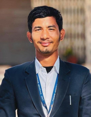 महेश मल्ल