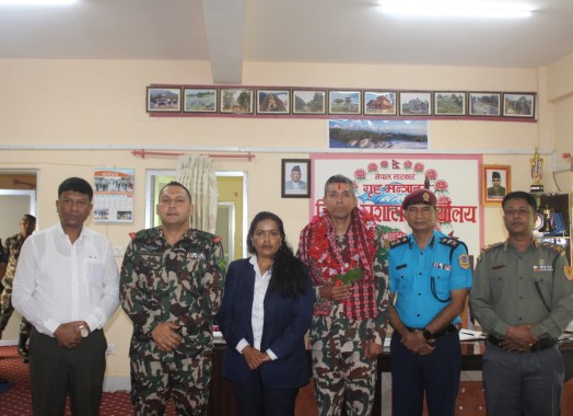 २०८३/०४/१२ गते मंगलबार जिल्ला प्रशासन कार्यालय, डोटी जिल्ला सुरक्षा समिती, डोटी  नेपाली सेनाको तर्फबाट जिल्लाको सुरक्षा हेर्ने जिम्मेवारीमा रहनु भएका नेपाली सेना भैरव प्रसाद गण, डोटीका  प्रमूख सेनानी श्री कमल सिह बिष्ट ज्यु सरुवा भई सुदुरपश्मिम प्रतेना जा