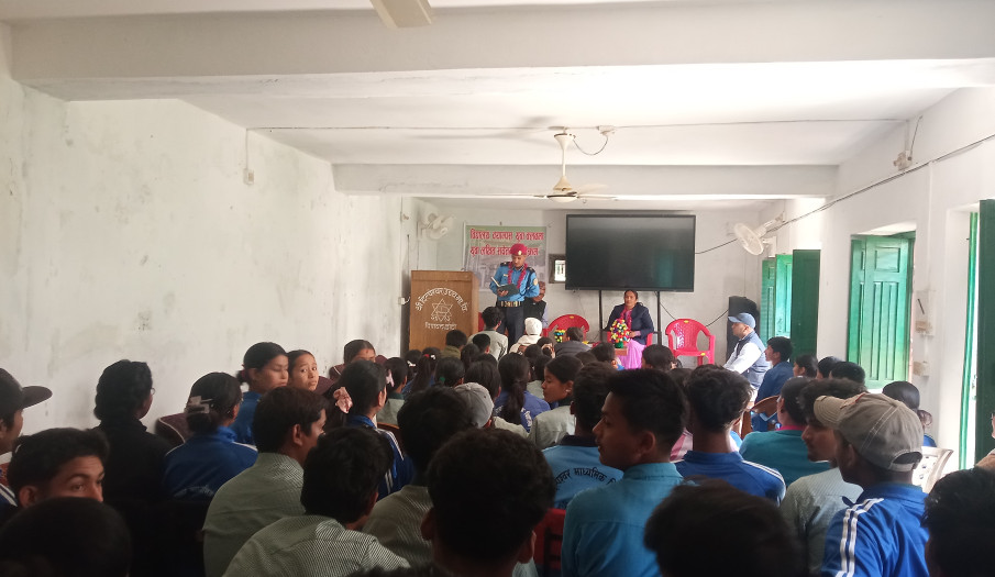 विद्यालय क्याम्पसमा युवा लक्षित कार्यक्रम २०८२