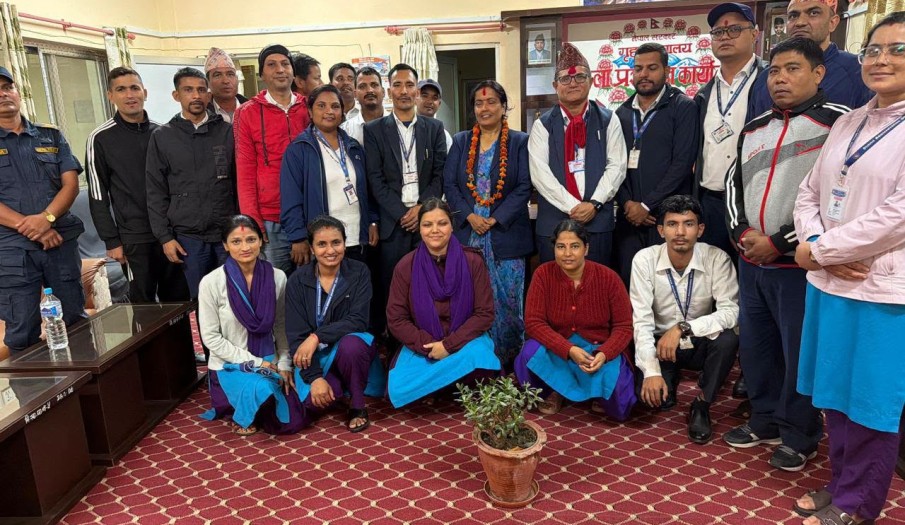 कार्यालयका सम्पूर्ण कर्मचारीहरुको तर्फबाट श्रीमान् प्रमुख जिल्ला अधिकारीज्युको बिदाई तथा फेरीभेटौला कार्यक्रम !!!!