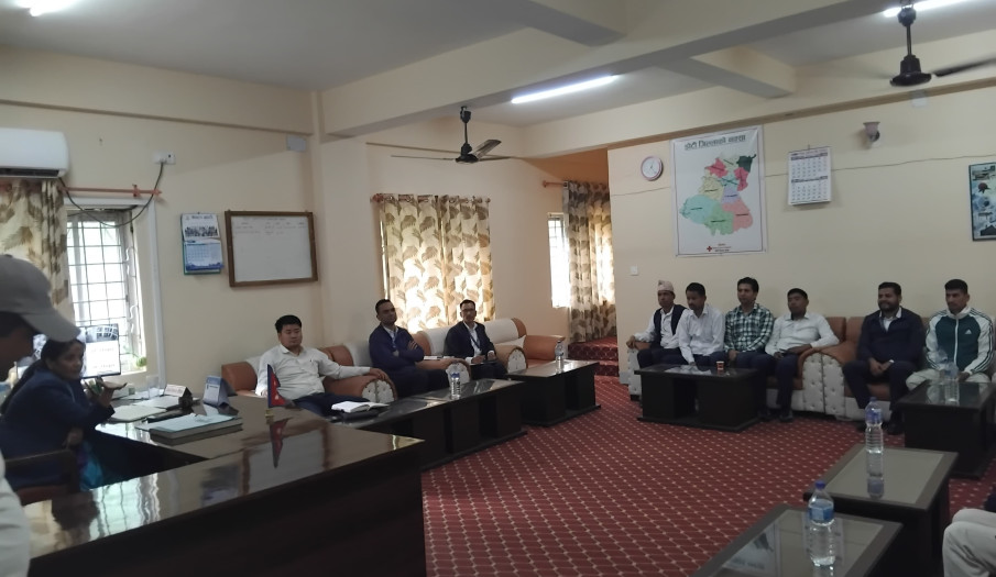 जिल्ला प्रशासन कार्यालयको कर्मचारी बैठक सञ्चालन २०८३ बैशाख