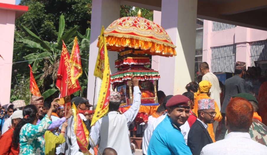 मिति २०२८३।४।२८ श्रावण शुक्ल प्रतिपदाको पावन दिनमा सर्वशक्ति स्वरुपा बडिमालिका माईंकाे स्थानीय  परम्परा अनुसार सभक्ति पुजाअर्चना साथ  बाजागाजा, भक्तजन, साधुसन्तकाे लस्करका साथ पेटाराे(भगवतीकाे विशेस पुजा सामाग्री ) सहित वडी मालिका तर्फ यात्रा प्रारम्भ।