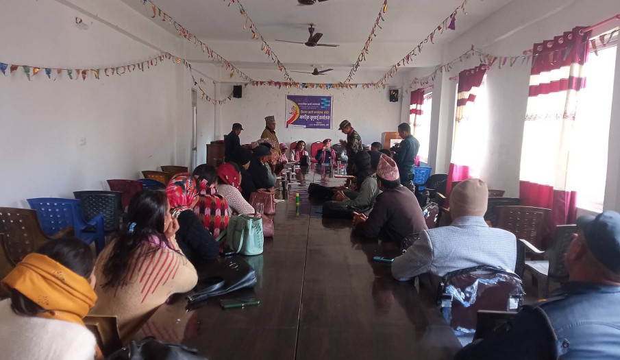 प्नमुख जिल्ला अधिकारी कल्पना घिमिरे नेपाल ज्यूको उपस्थितिमा सञ्चालित नागरिक सुनुवाई कार्यक्रम